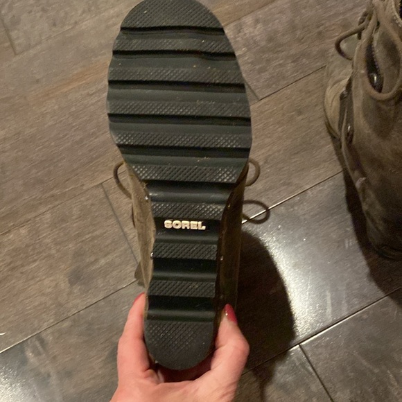 Sorel Joan of Arctic wedge booties - Picture 3 of 5